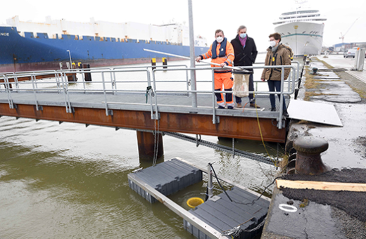 Seabin collects plastic from Kaiserhafen