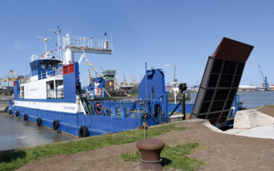Ferry launches link to Columbus Island