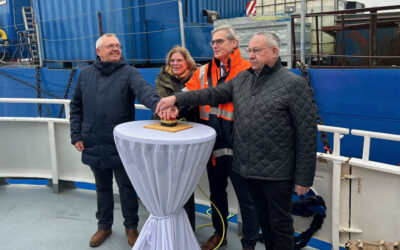 Erster Rammschlag für die neue Nordmole