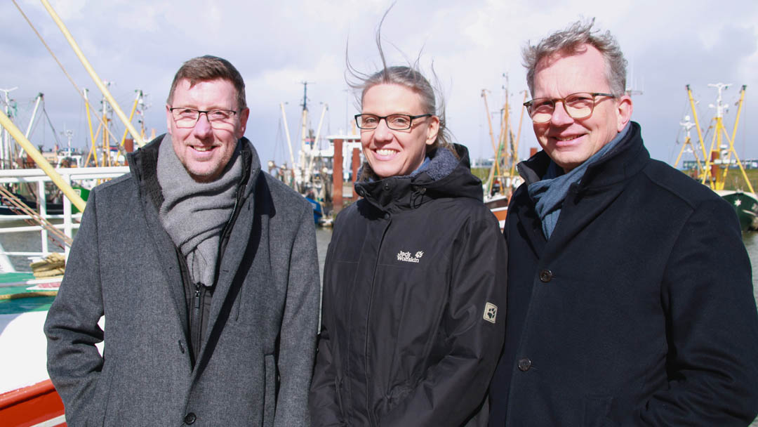 Gruppenfoto mit Anja Bokeloh in der Bildmitte